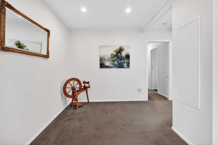 23 Karamu Crescent Wainuiomata_7