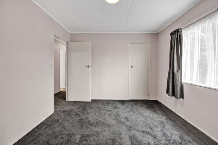 22 Karaka Street Inglewood_11