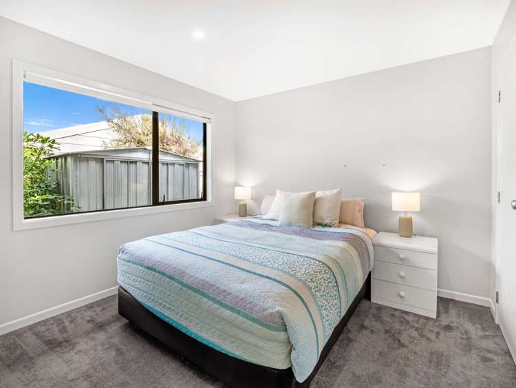 34 Dahlstrom Grove Kelvin Grove_19