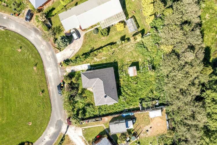 15 Kennard Crescent Karitane_1