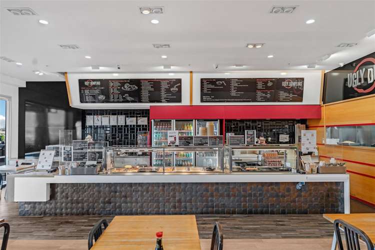 Shop 9, 1 John Goulter Drive Auckland Airport_5