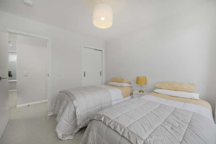 17B West Avenue Saint Clair_16