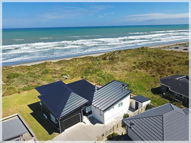 6a Marine Parade South Foxton Beach_3