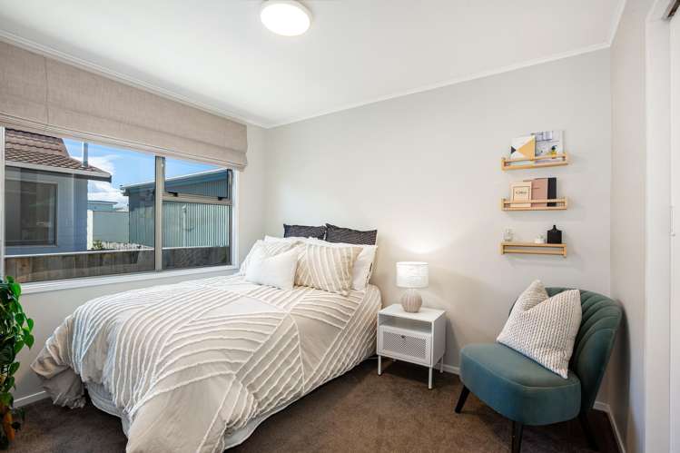 176A Queens Drive Lyall Bay_10