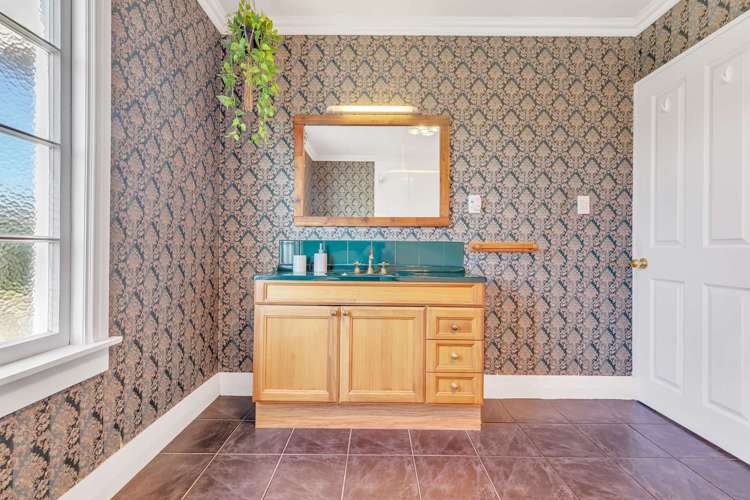 8 Cochrane Street Fairy Springs_17