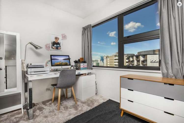 1506/18 Beach Road City Centre_5