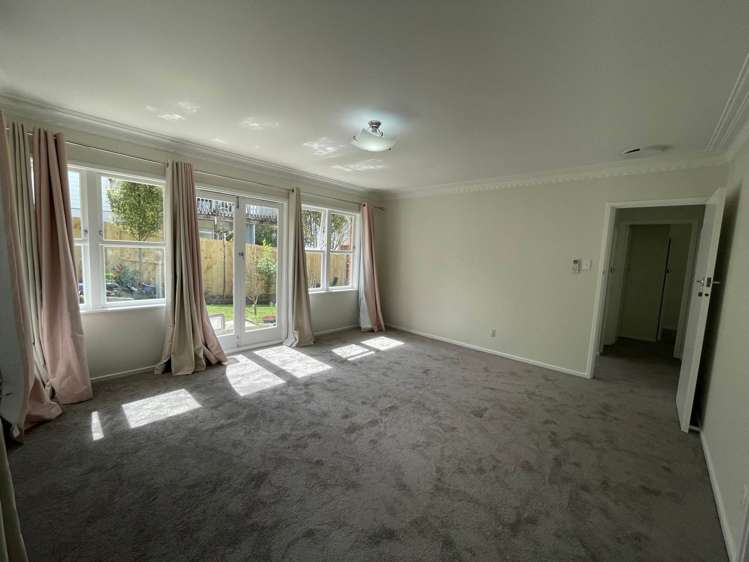 1/3 Penzance Road Mairangi Bay_2