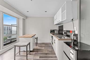 1323/430 Queen Street_1