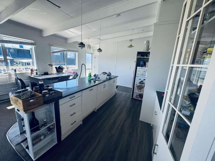 1B Bruce Street (Upstairs) Whitianga_1