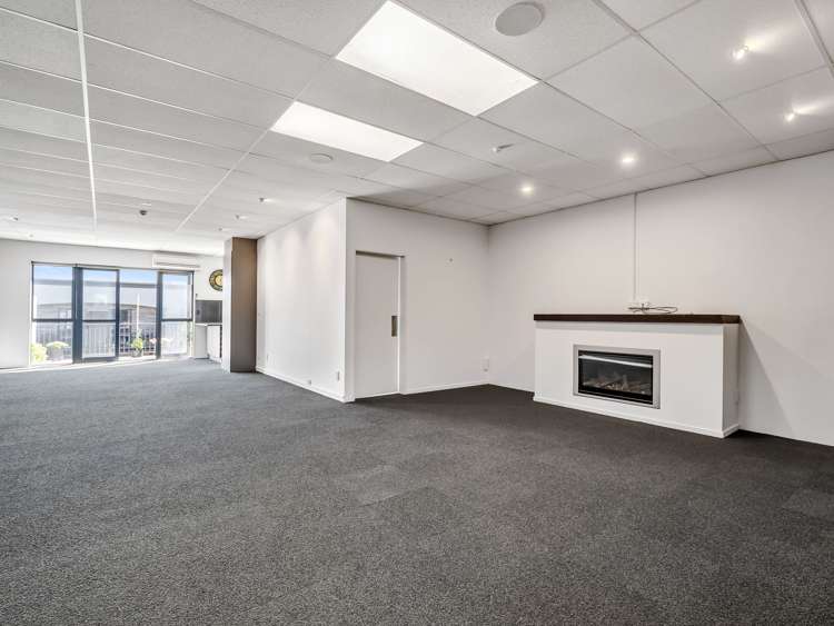 2/8 Homersham Place Burnside_9