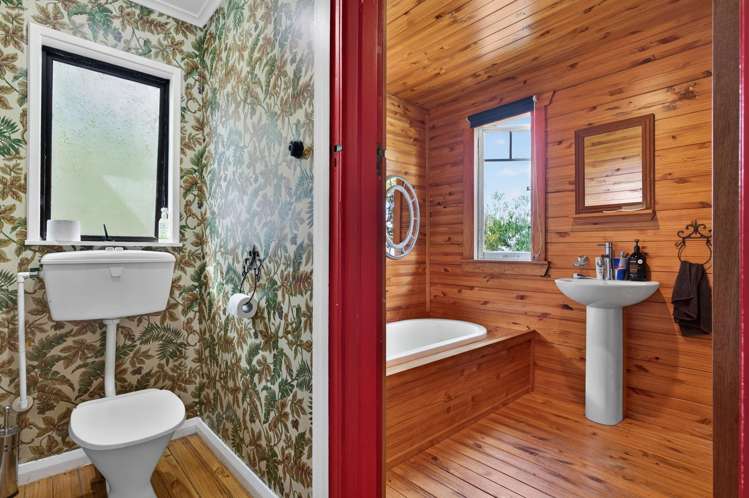 49 Petley Road Paparoa_13