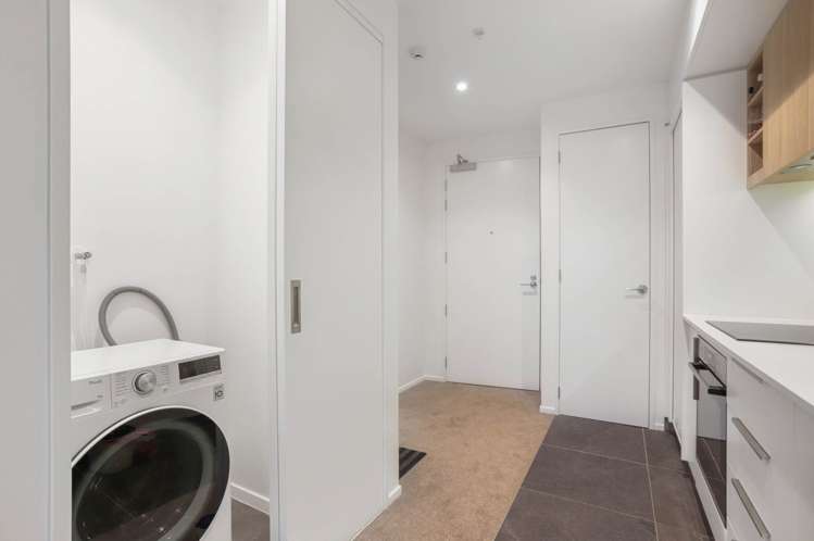 302/1 Buscomb Avenue Henderson_9