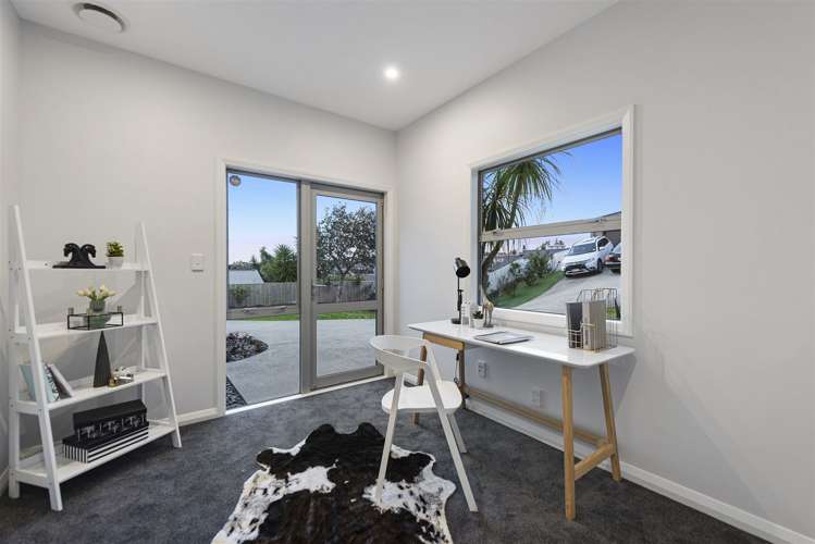 6 Heathfield Avenue Huntington_6