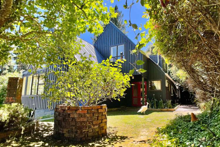 236 Moores Valley Road_0