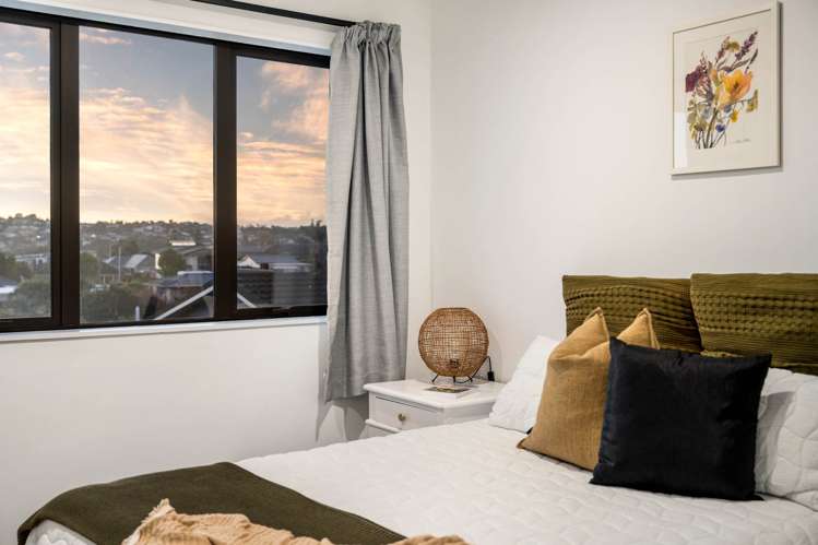 6/3 Abbotleigh Avenue Te Atatu Peninsula_13