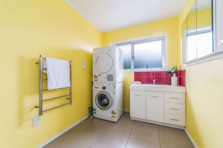 2/63 Landscape Road Mount Eden_11