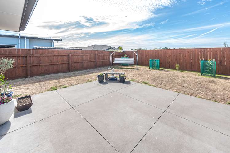 20 Magnolia Crescent Tawhero_15