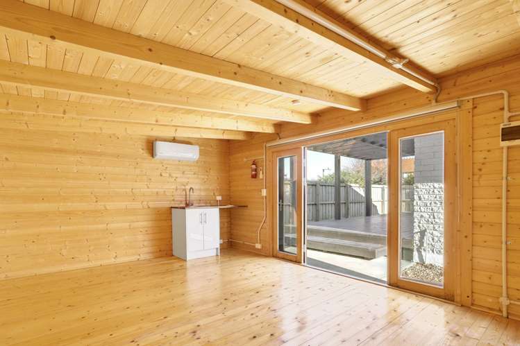 2/6 Timbertop Lane Saint Martins_23