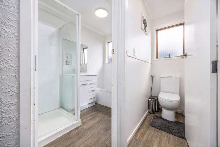 70 Solar Road Glen Eden_7