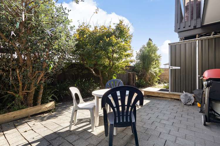 1/15 Castaing Crescent Te Atatu South_18