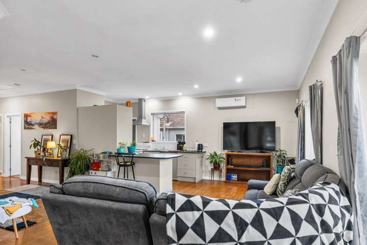 9 Wallace Crescent Glenholme_6