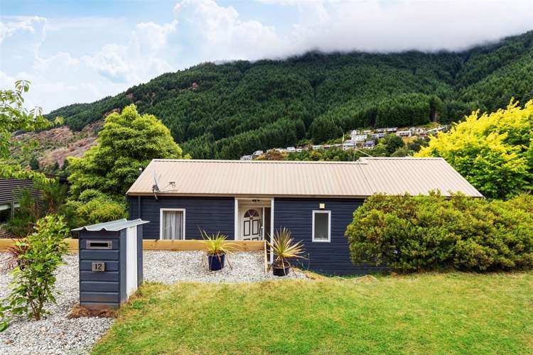 12 Mackinnon Terrace Fernhill/Sunshine Bay_10