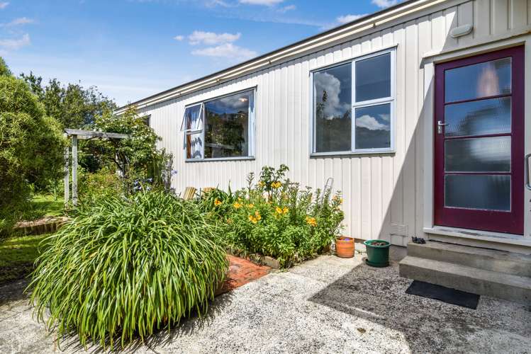 64 Botha Street Tainui_19