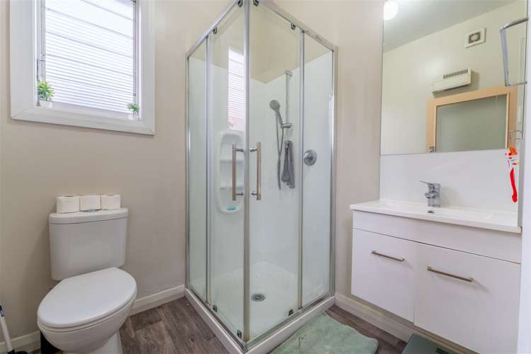 6 Mere Mere Street Seaview_13