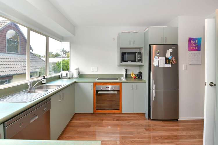 2/96 William Bayes Place Red Beach_15