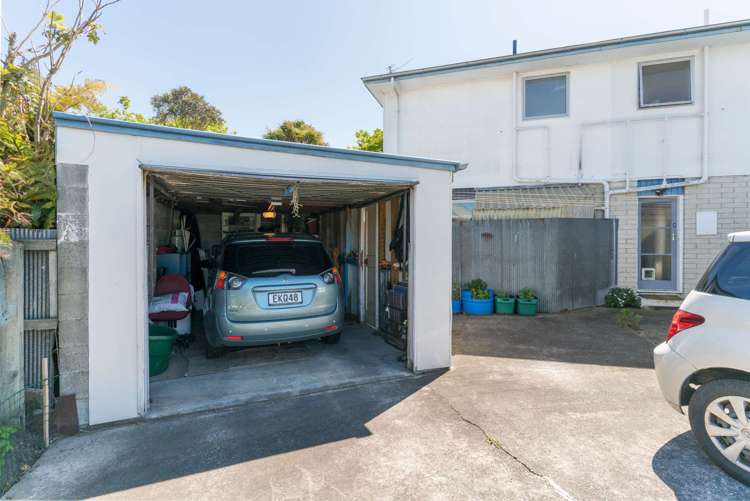 4/14 Church Square Addington_14