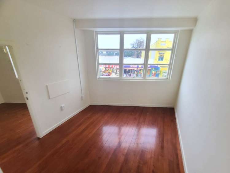 Units B&C/312 Great South Road Otahuhu_2