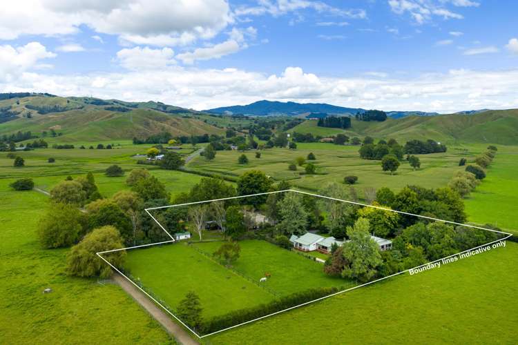 64 Reynolds Road Rotoorangi_3