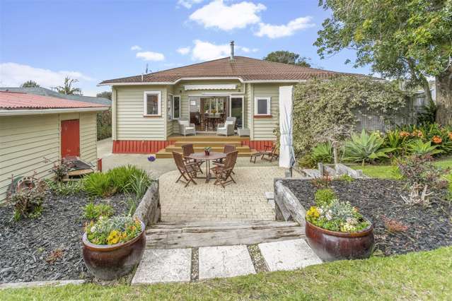 6 Bell Road Beachlands_3