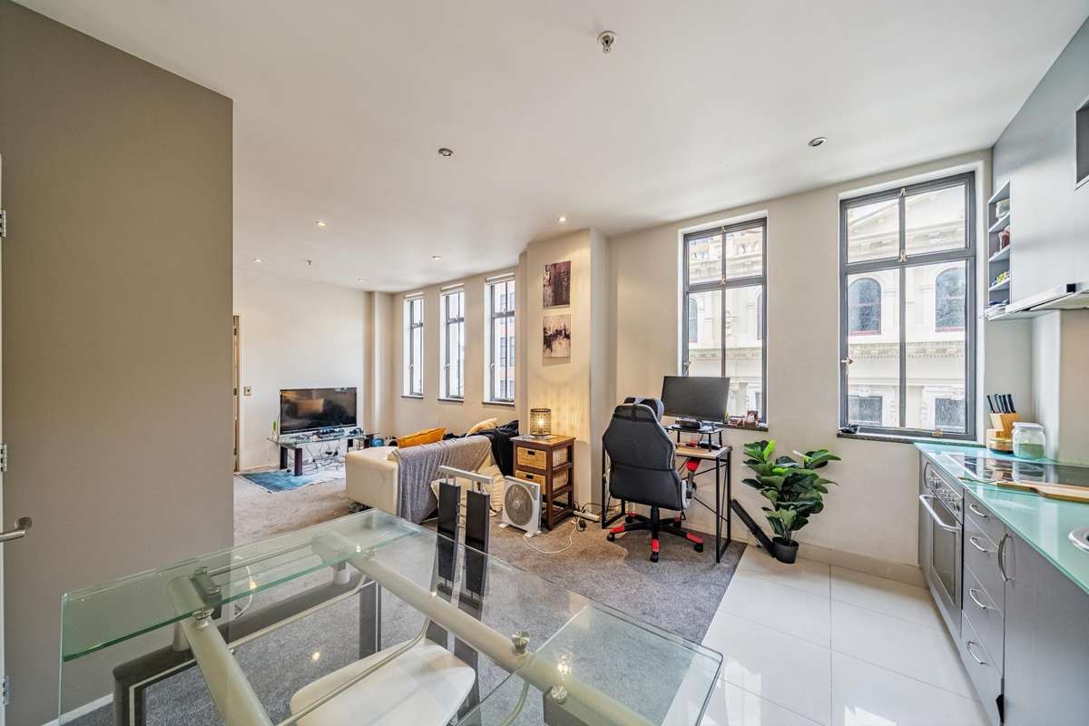 402/332 Lambton Quay_4
