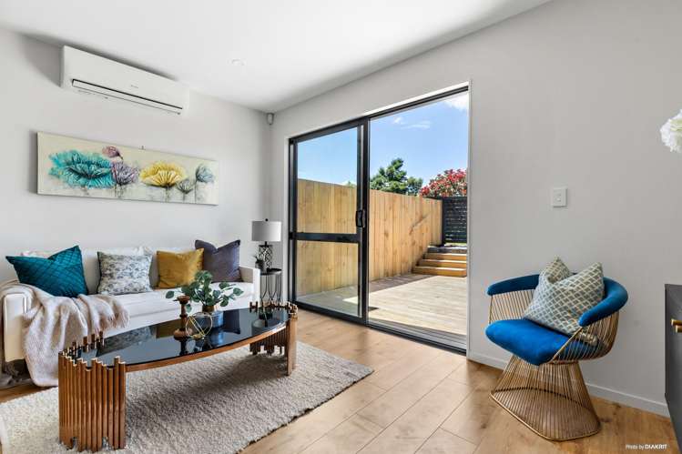 2/24 Carnoustie Drive Wattle Downs_19