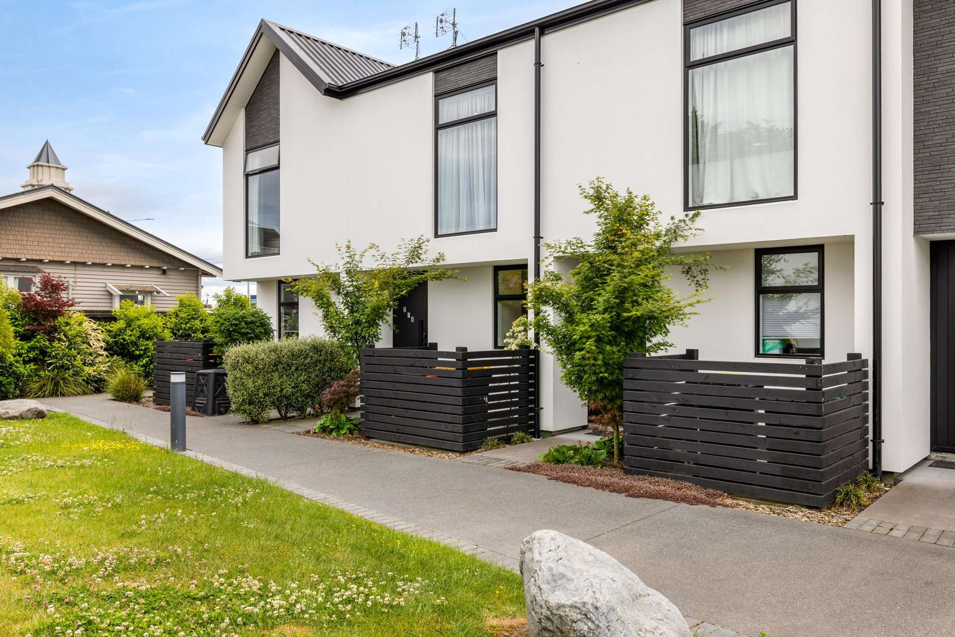 2/8 New Brighton Road Dallington_0