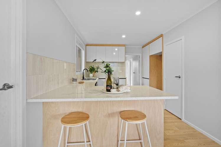 16 Rhonda Avenue Deanwell_8