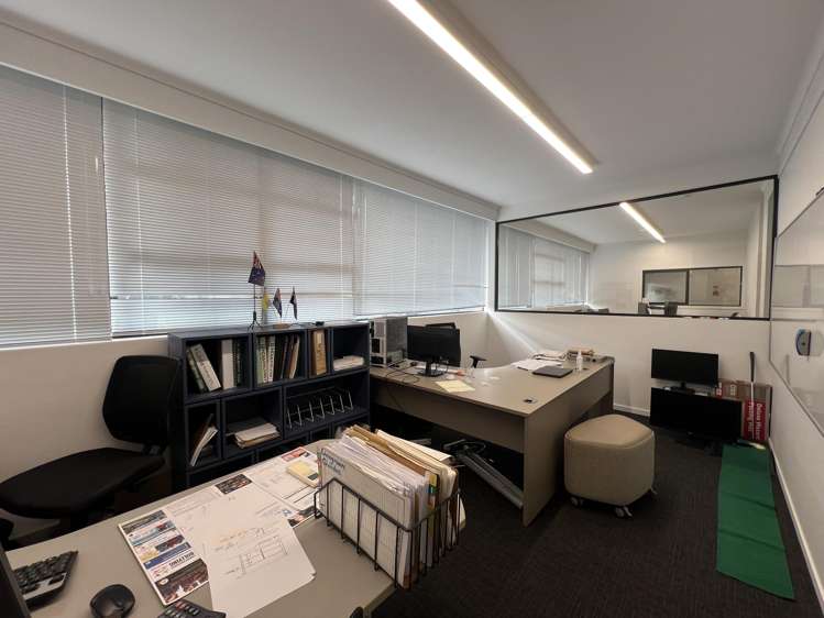 107 - 111 Felton Mathew Avenue St Johns_17