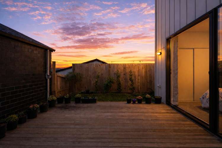 14 Horokaka Street Massey_12