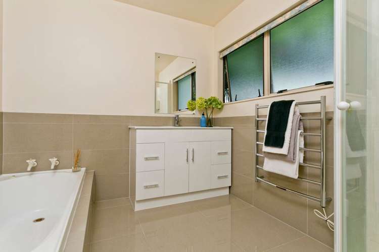 8 Mandeville Place Unsworth Heights_13