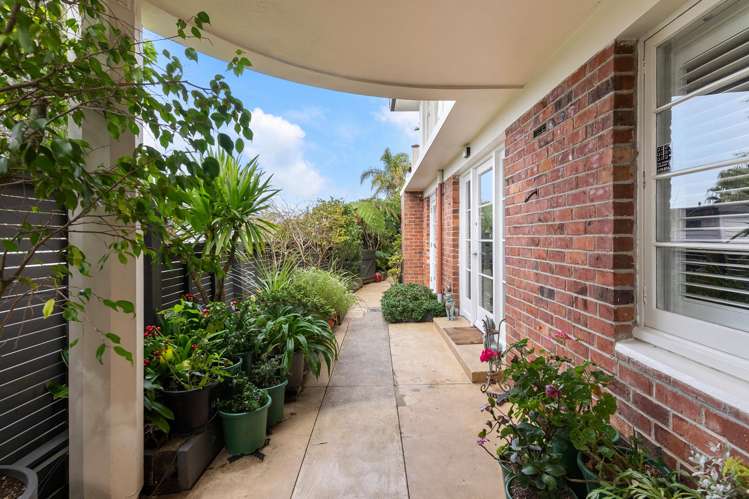 9 Cathedral Place Parnell_28