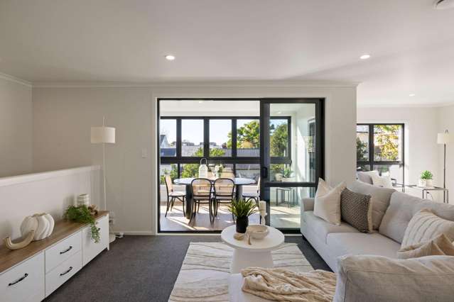 2 and 3/29 Palmerston Street Hamilton Central_3