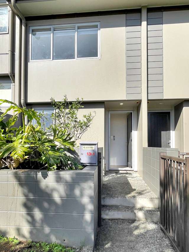 13/1 Gracechurch Drive Flat Bush_1