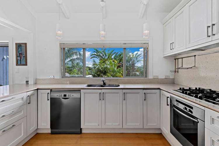 12 Taumata Road Castor Bay_29