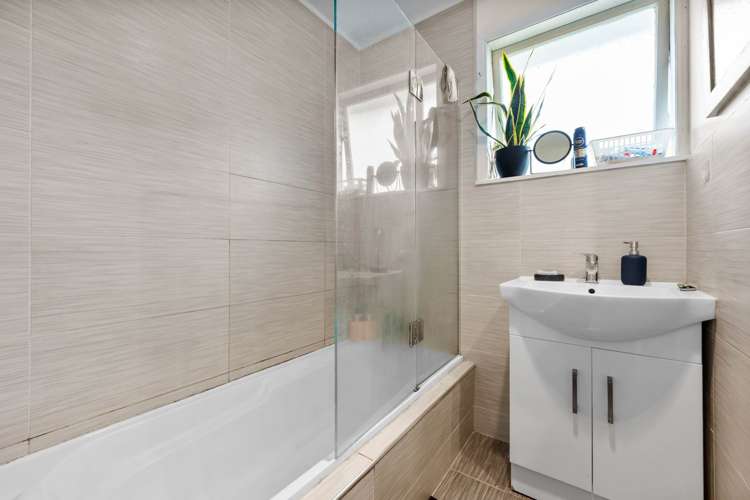 3&3A Mildmay Road Henderson_29