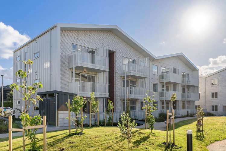 6/6 Glidepath Road Hobsonville_13