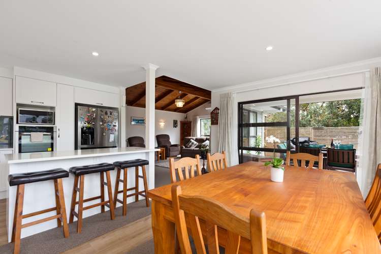 40 Kauri Road Stanmore Bay_13