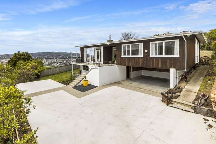77 Easther Crescent Kew_10