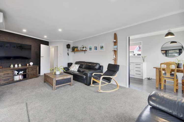 6 Oakley Crescent Hornby_10