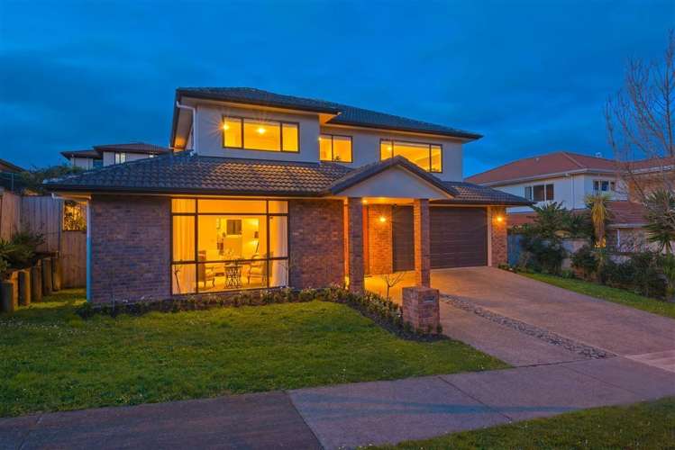 13 Gibbston Crescent Flat Bush_1